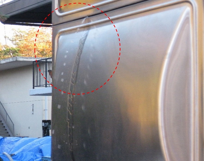 ステンレスパネル製タンクの破損・変形箇所